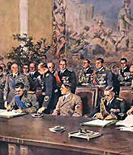 22 maggio 1939 Berlino - Hitler tra i ministri degli esteri Ciano e Ribbentrop presenzia la firma del Patto d'acciaio Germania-Italia  